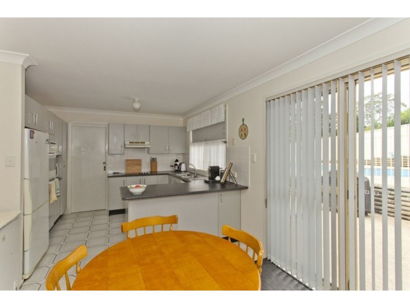 4 Campbell Close, Raymond Terrace NSW 2324