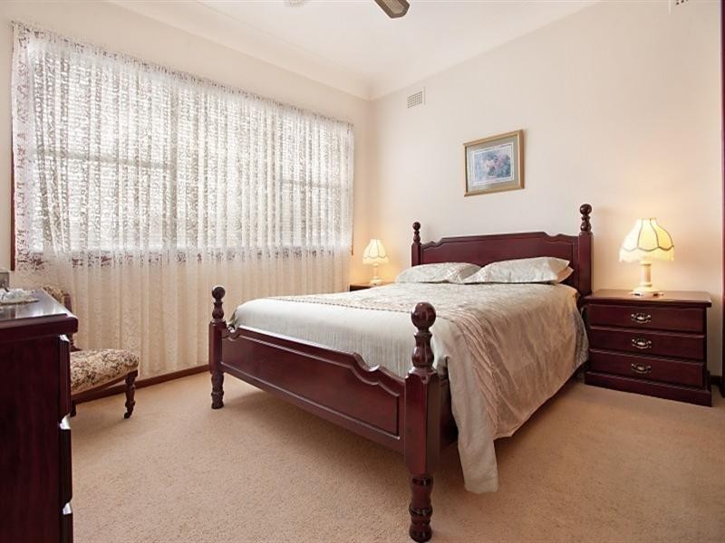 10 MEREDITH CRESCENT, Raymond Terrace NSW 2324