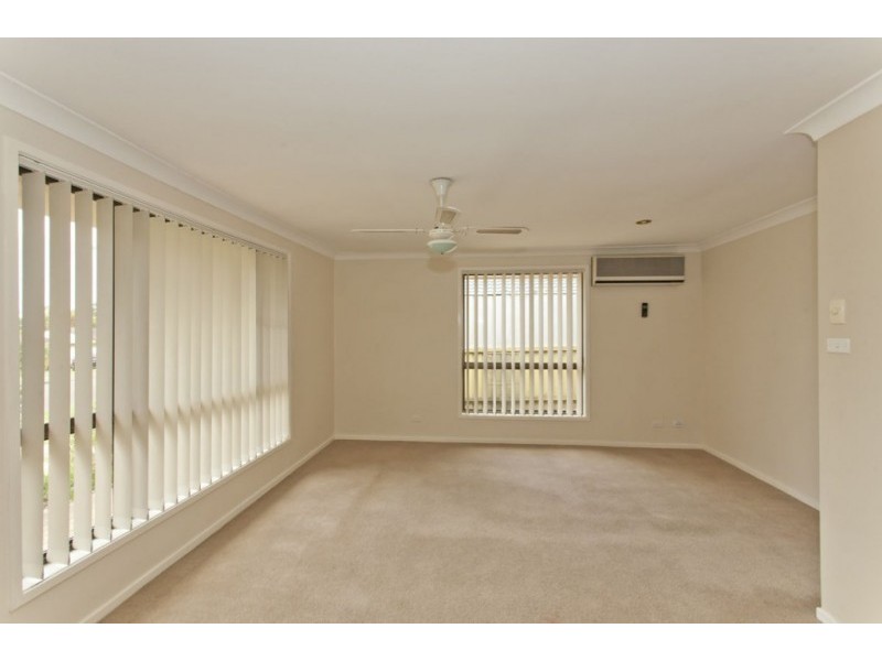 12 Robert Campbell Drive, Raymond Terrace NSW 2324