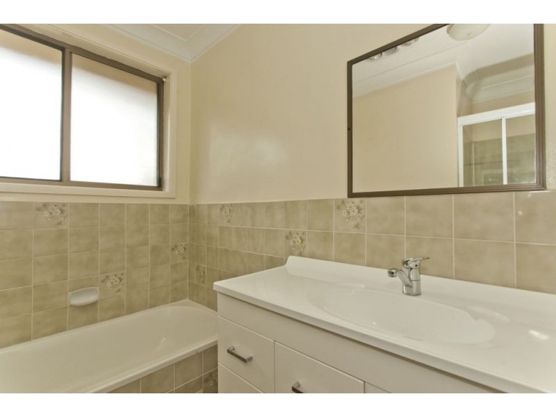 12 Robert Campbell Drive, Raymond Terrace NSW 2324