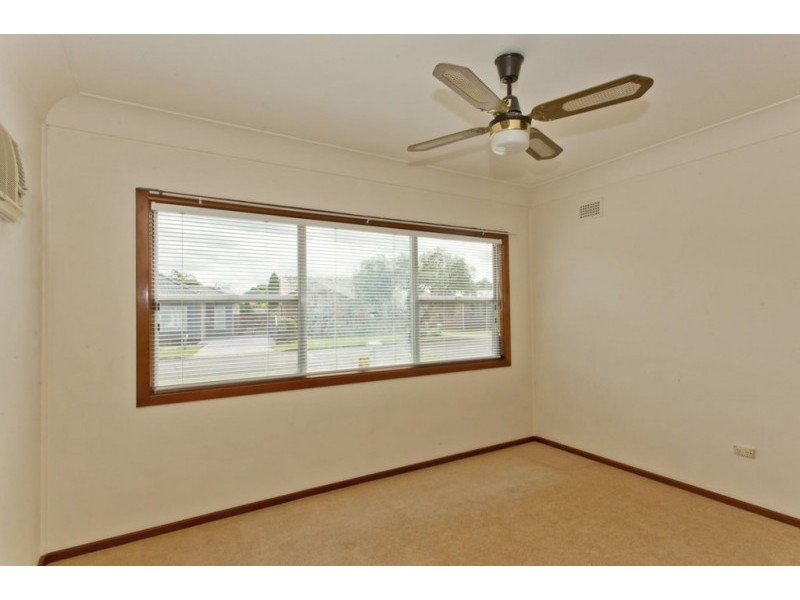 10 Meredith Crescent, Raymond Terrace NSW 2324