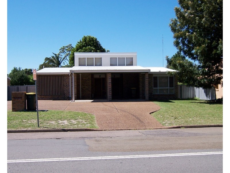 2/133 MOUNT HALL ROAD, Raymond Terrace NSW 2324