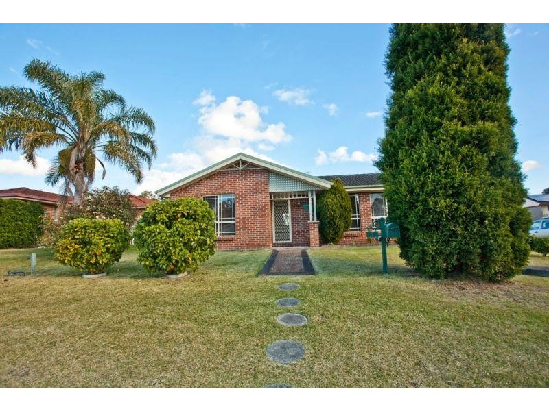 1 MOXEY CLOSE, Raymond Terrace NSW 2324
