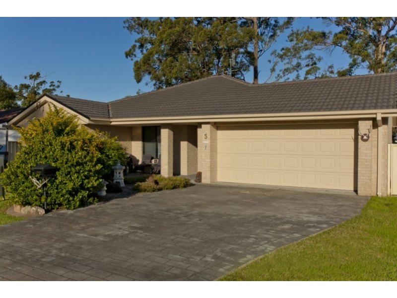 5 Carlisle Crescent, Karuah NSW 2324
