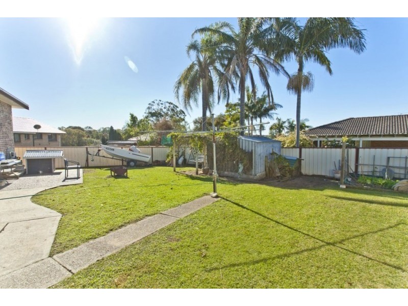 3 Robert Campbell Drive, Raymond Terrace NSW 2324