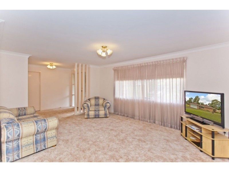 8 Kingston Parade, Raymond Terrace NSW 2324