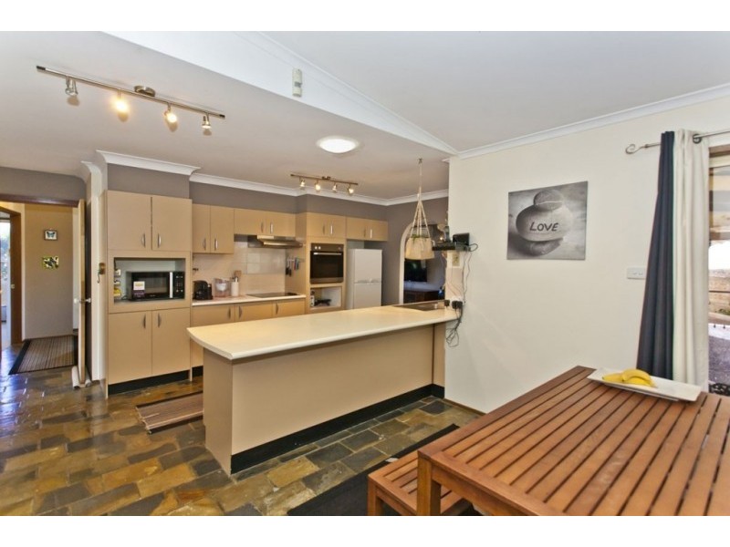 9 Benjamin Lee Drive, Raymond Terrace NSW 2324