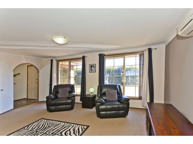 9 Benjamin Lee Drive, Raymond Terrace NSW 2324