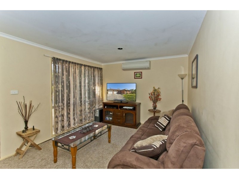 16 Cederwood Crescent, Raymond Terrace NSW 2324