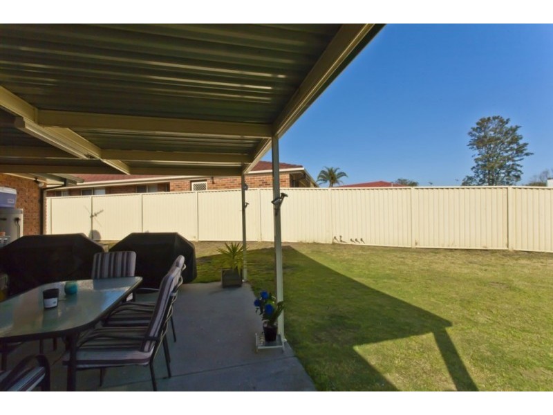 16 Cederwood Crescent, Raymond Terrace NSW 2324
