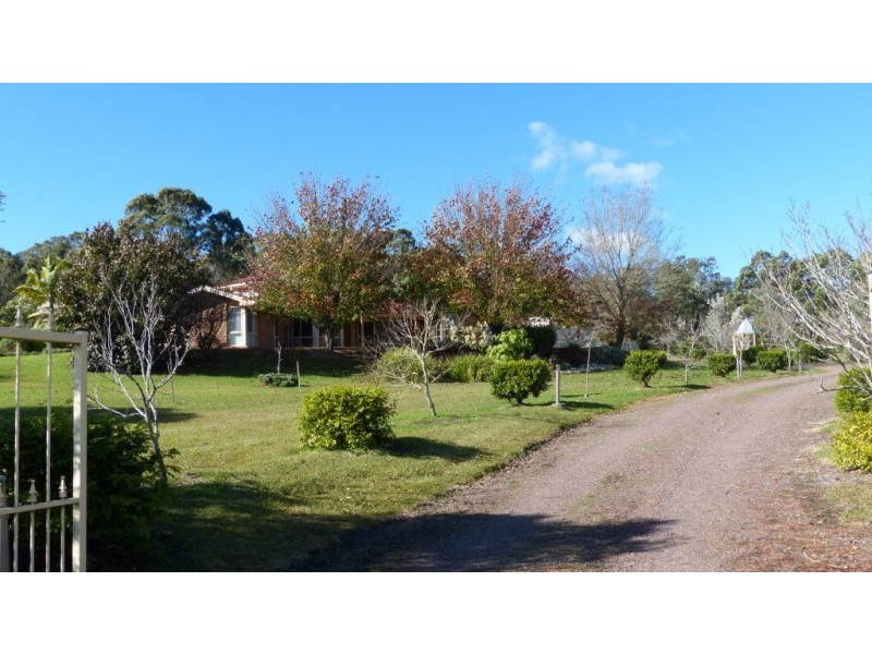 11 Warrigal Close, Brandy Hill NSW 2324