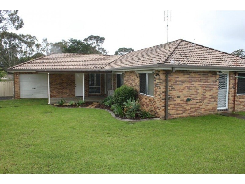 37 Rosewood Dr, Medowie NSW 2318