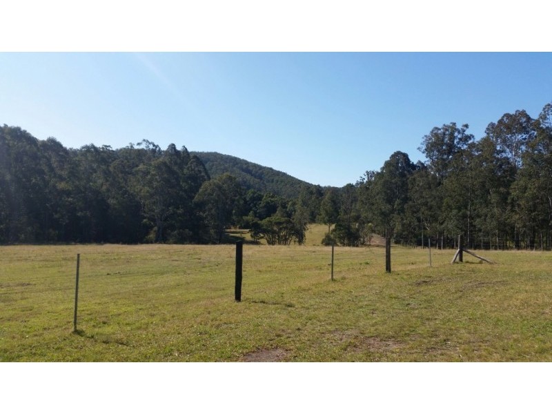 575 Black Camp Road, Clarence Town NSW 2321