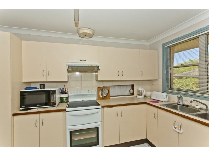 24 Pennington St, Raymond Terrace NSW 2324
