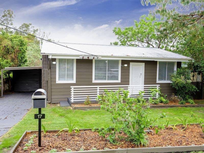 17 WINDSOR STREET, Raymond Terrace NSW 2324