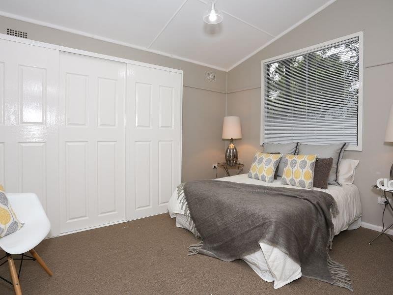 17 WINDSOR STREET, Raymond Terrace NSW 2324