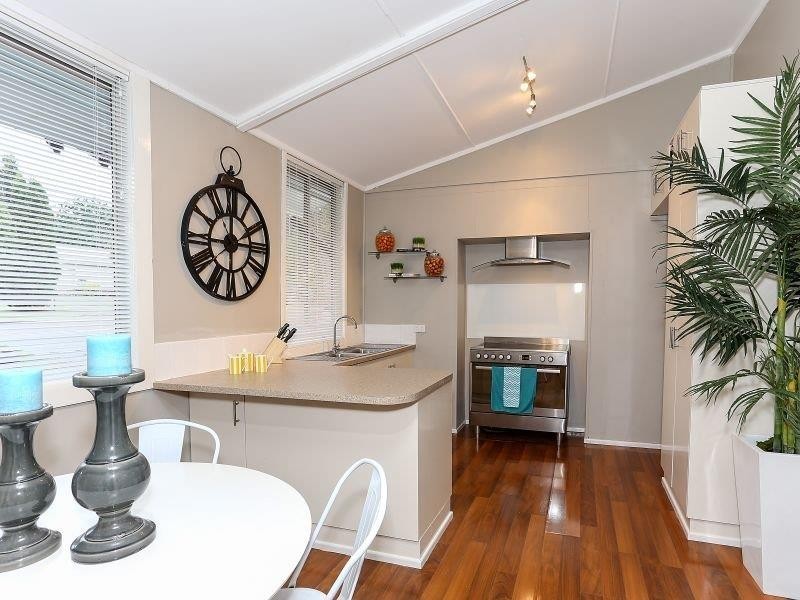 17 WINDSOR STREET, Raymond Terrace NSW 2324