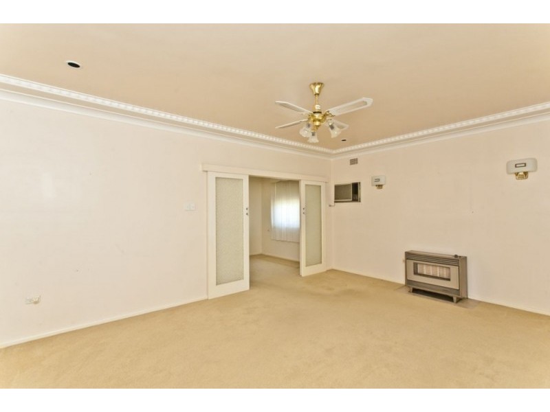 7 Melba Crescent, Raymond Terrace NSW 2324