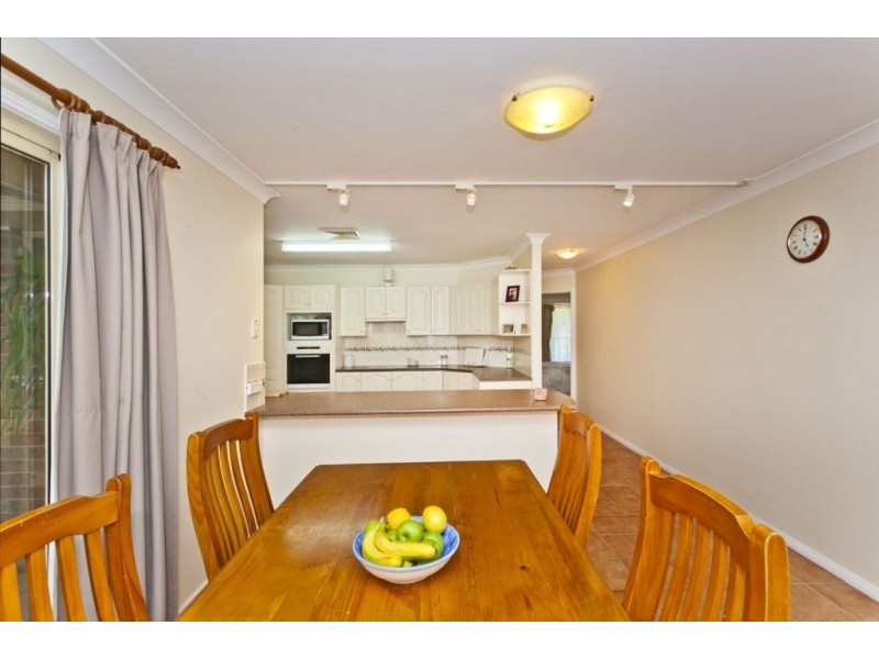 15 Eskdale Park Drive, Seaham NSW 2324