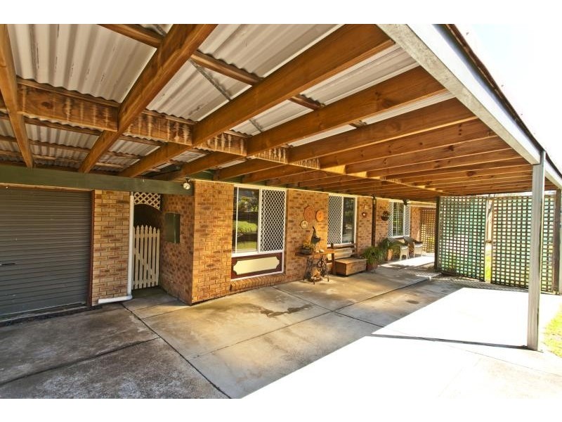 16 GARDEN AVENUE, Raymond Terrace NSW 2324