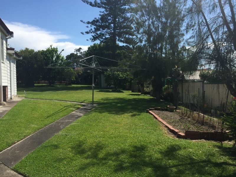 16 THOMAS STREET, Raymond Terrace NSW 2324