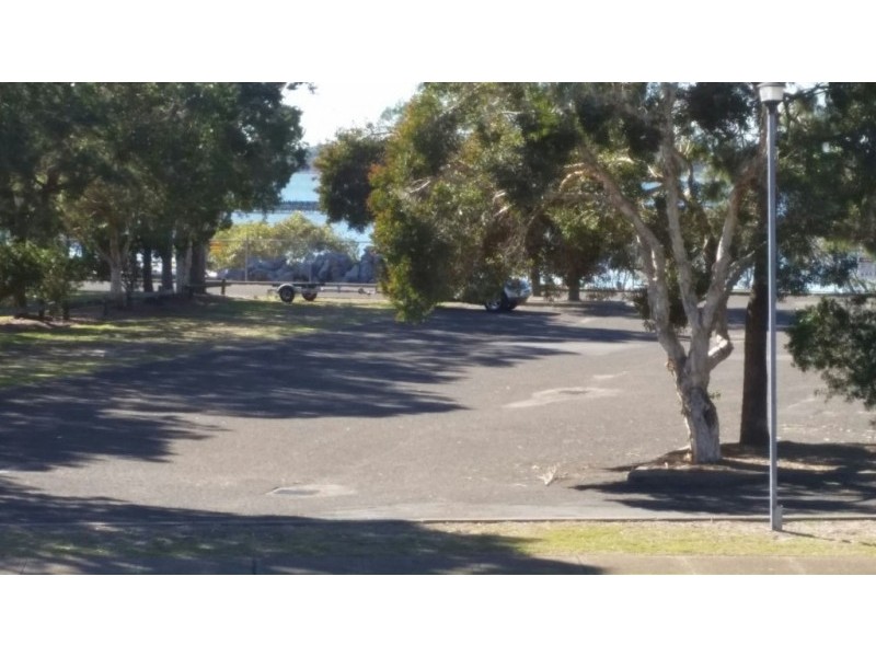 33 Cook Parade, Lemon Tree Passage NSW 2319