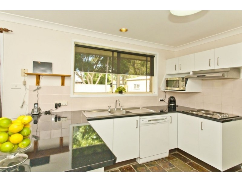 38 Robert Campbell Drive, Raymond Terrace NSW 2324