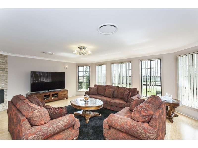 53 Beaton Avenue, Raymond Terrace NSW 2324
