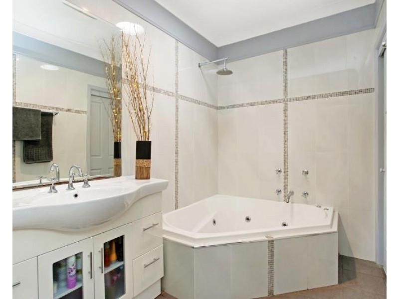 2 YARRAMUNDI STREET, Raymond Terrace NSW 2324