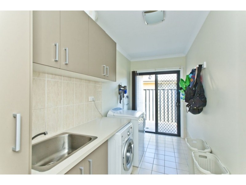 12 Oimara Street, Fern Bay NSW 2295