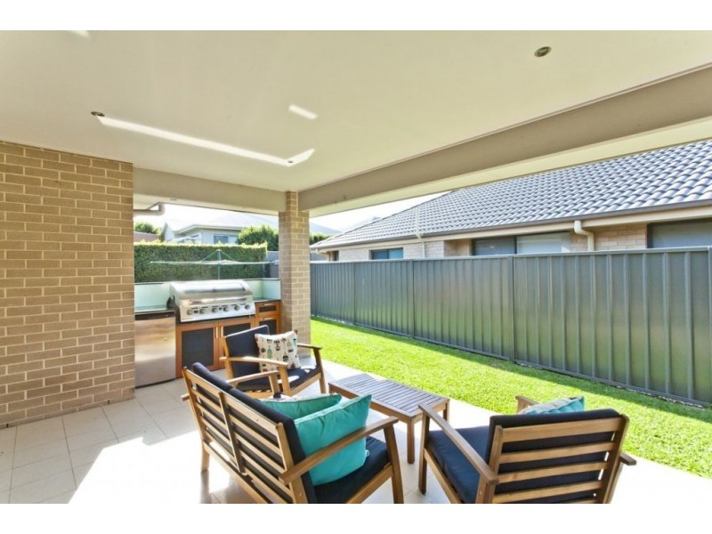 12 Oimara Street, Fern Bay NSW 2295