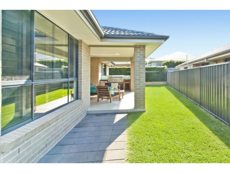 12 Oimara Street, Fern Bay NSW 2295