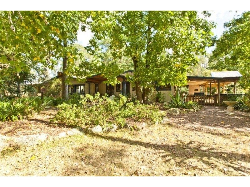 310 Thompsons Lane, Stroud NSW 2425