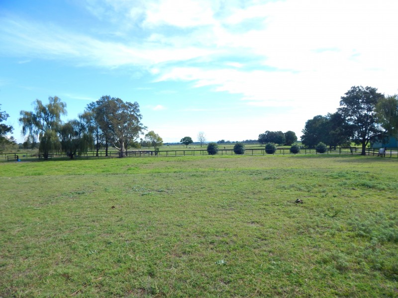 65 Sturgeon St, Raymond Terrace NSW 2324