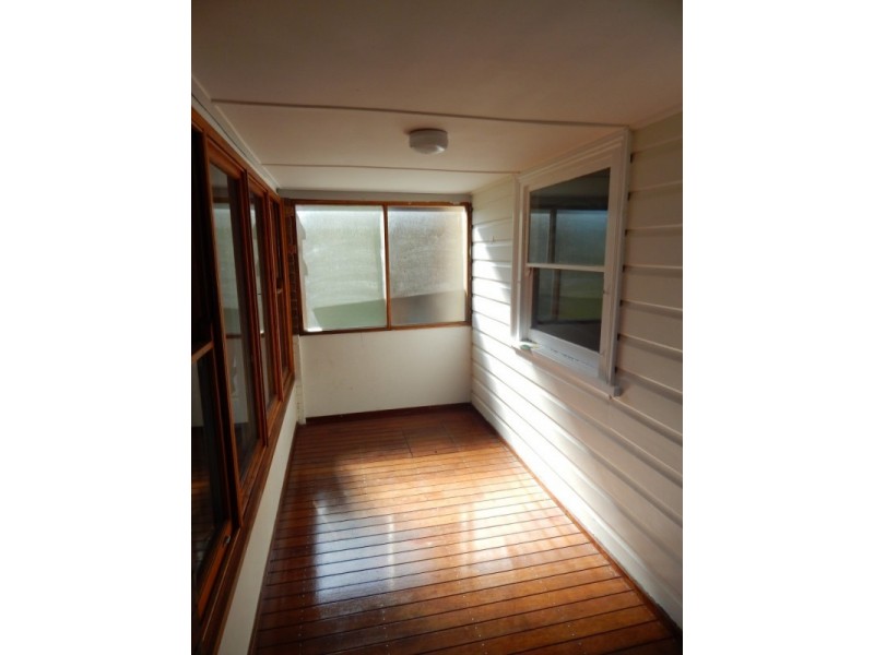 102 Fullerton Street, Stockton NSW 2295