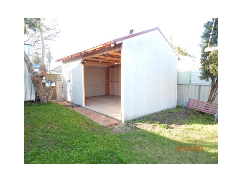 102 Fullerton Street, Stockton NSW 2295