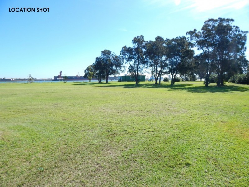 102 Fullerton Street, Stockton NSW 2295