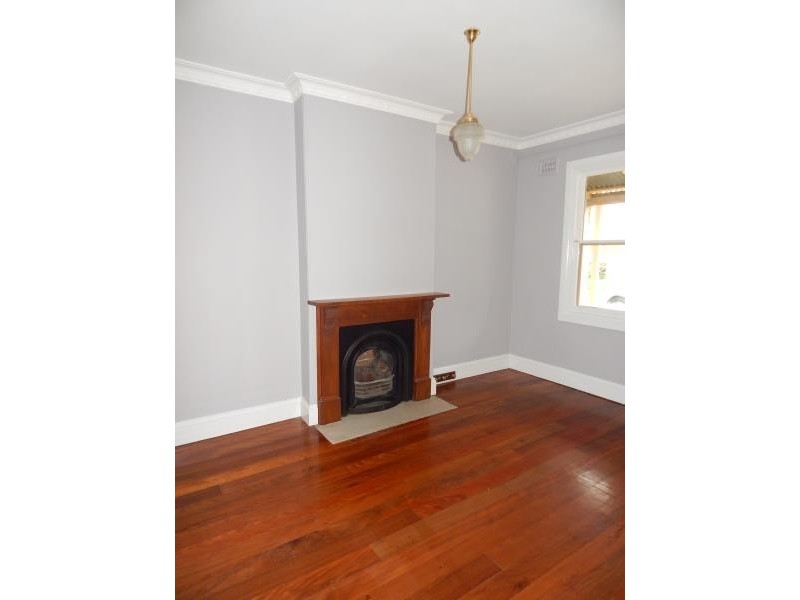 51 BANKS STREET, East Maitland NSW 2323