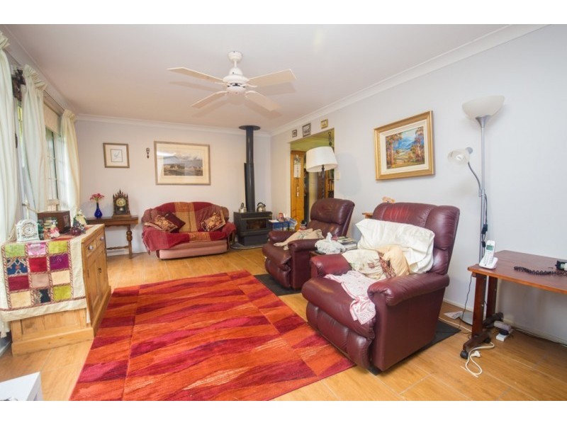 2 Rabar Close, Seaham NSW 2324