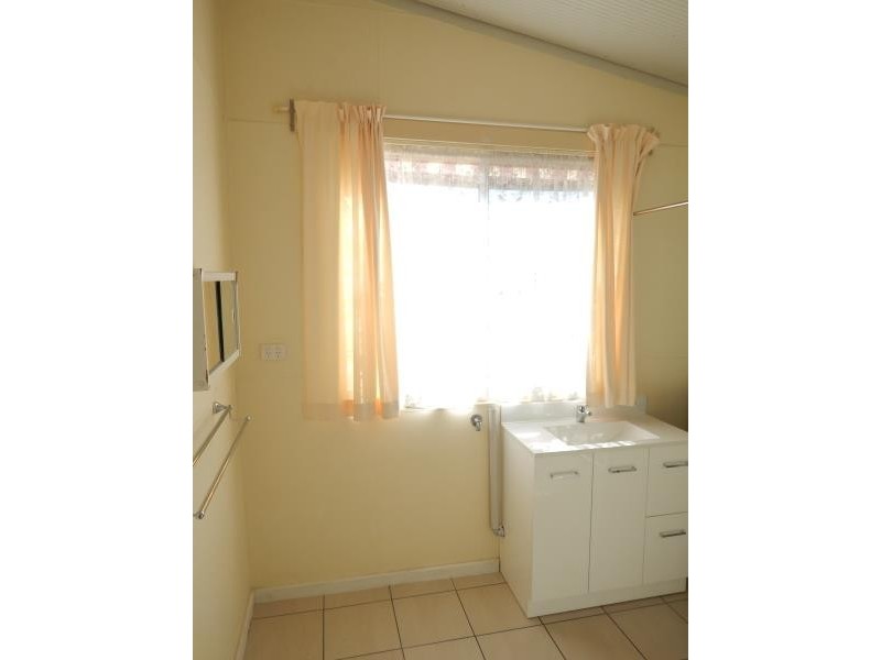 20 GWEN PARADE ‘GRANNY FLAT’, Raymond Terrace NSW 2324