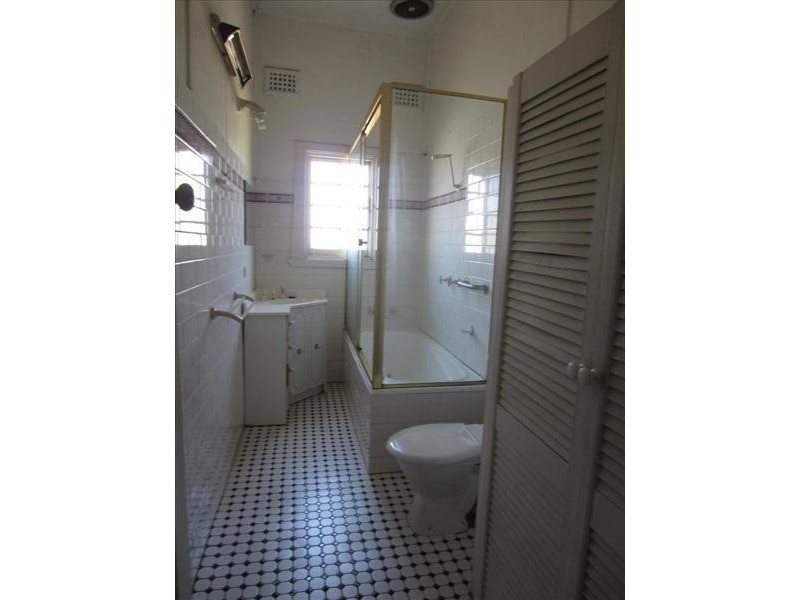 183 RUSSELL ROAD, New Lambton NSW 2305