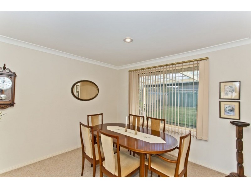 2 Kirkton Close, Raymond Terrace NSW 2324