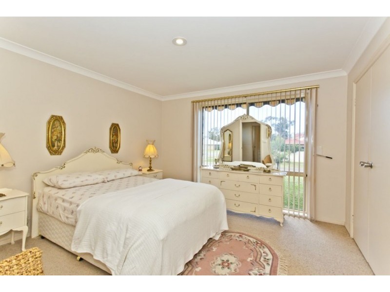 2 Kirkton Close, Raymond Terrace NSW 2324