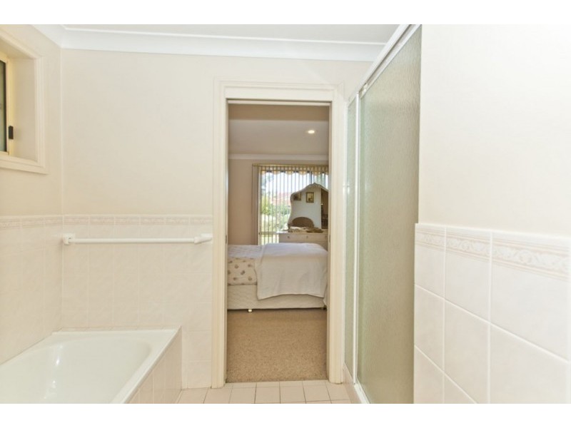 2 Kirkton Close, Raymond Terrace NSW 2324