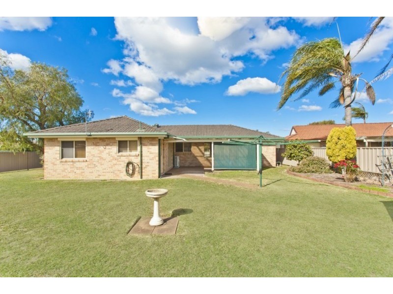 2 Kirkton Close, Raymond Terrace NSW 2324