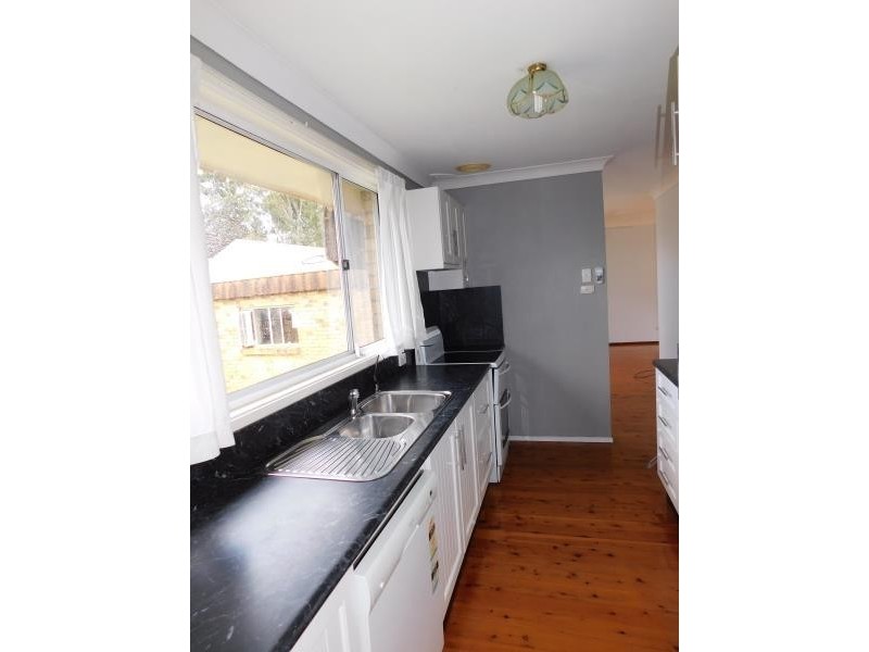 10 GARDEN AVENUE, Raymond Terrace NSW 2324