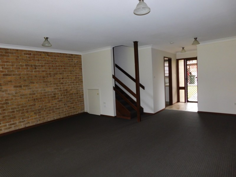 1/4 Mosman Place, Raymond Terrace NSW 2324