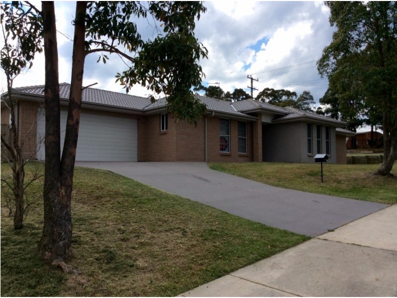 27 Closebourne Way, Raymond Terrace NSW 2324