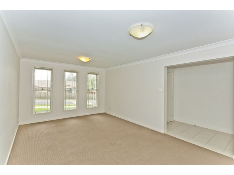 27 Closebourne Way, Raymond Terrace NSW 2324