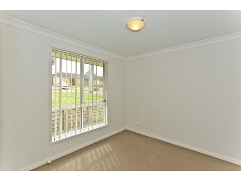27 Closebourne Way, Raymond Terrace NSW 2324